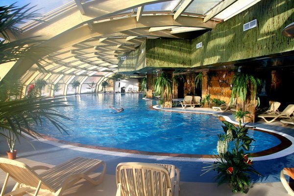 Бассейн в SPA-центре "Аквамарин"