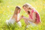 mother-daughter-flowers
